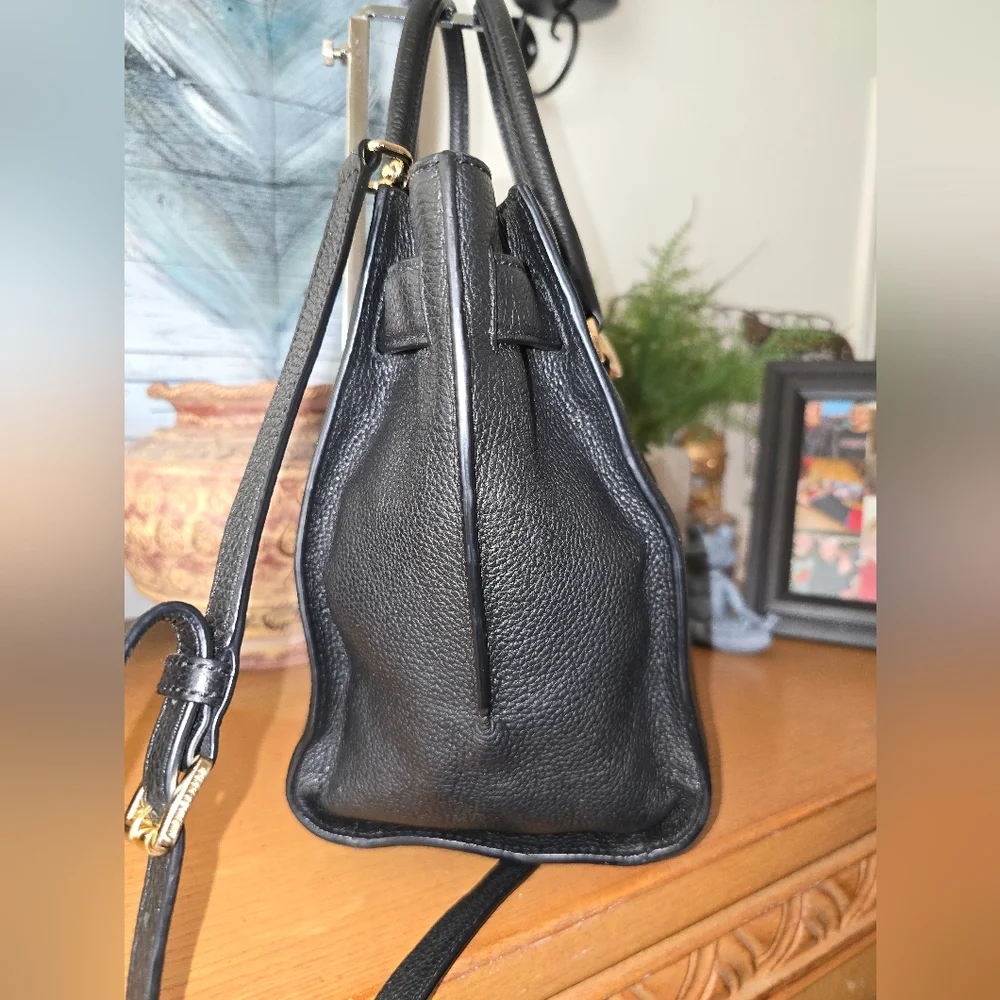 MICHAEL Michael‎ Kors Black Medium Bag Satchel Purse Handbag Tote